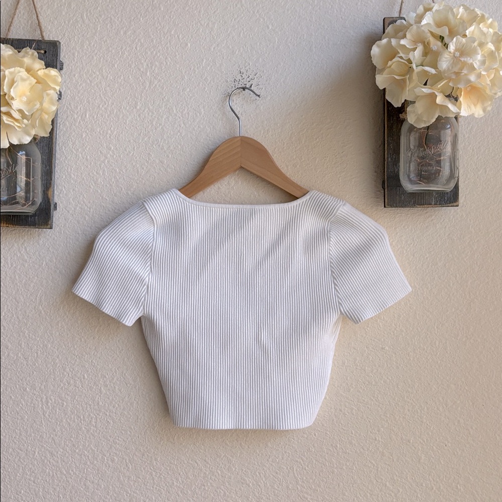 Babaton White Ribbed Crop Top - Picture 6 of 9